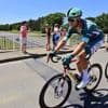 Peloton geeft aanvallers wat meer ruimte in finale, maar massasprint lijkt onafwendbaar