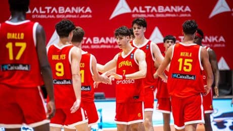 84-62: España doblega a Italia y luchará por el oro del Eurobasket Sub-18