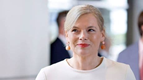 Bundestagspräsidentin Julia Klöckner will erneute Reform des Wahlrechts