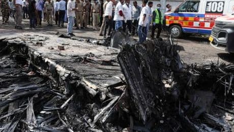 Indien: Was wir über den Absturz der Air-India-Maschine wissen – und was nicht