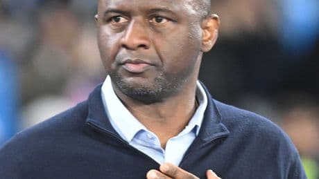 Genoa, Patrick Viera'yla uzattı!