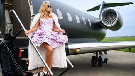 Amanda Holden puts on 'smokeshow' in mini dress made completely of money