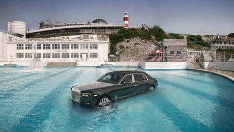 Met deze foto’s verspreidt Rolls-Royce ’fake news’