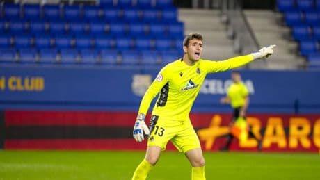 La gran oportunidad en la portería de la Real Sociedad del gigantón Egoitz Arana: un momento y escenario ideal para lucirse