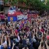28. Liga-Titel: Barças Meisterteam im offenen Bus von Tausenden gefeiert