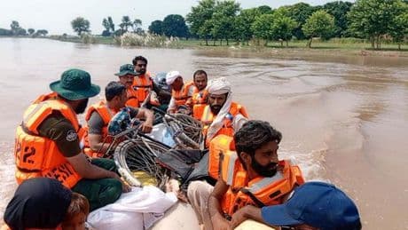 Fluten: Monsunregen in Pakistan - Zwei Millionen Menschen betroffen
