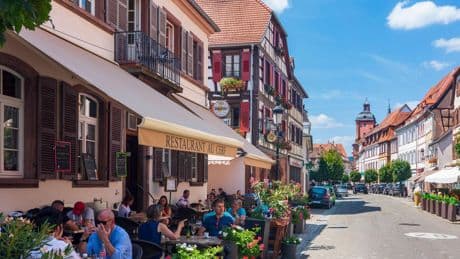 Günstig in die Nachbarländer: Mit dem Zug über die Grenze: So wird das Deutschlandticket zum Auslandticket