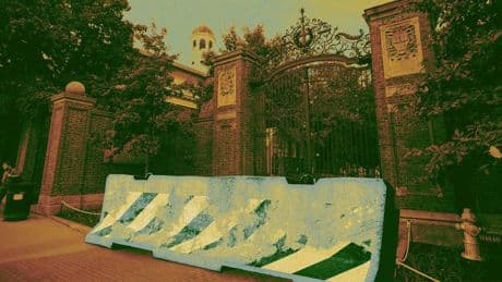 President Trump suspends entry to Harvard's international students