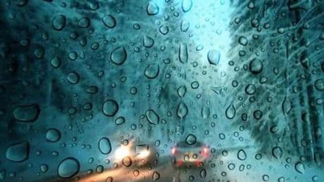 Cuidado con el mal tiempo en primavera: Cómo actuar ante una emergencia en carretera