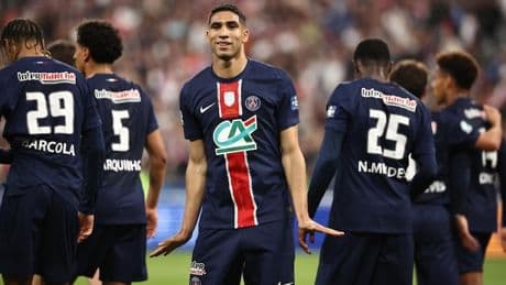 Psg, trionfo in Coppa di Francia ma &egrave; giallo Kvara: titolare, ma gioca Dou&eacute;, &quot;mal di testa&quot;