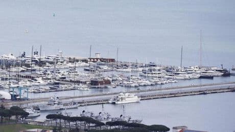 Raccolta rifiuti in mare, Comune della Spezia e Autorità Portuale firmano un protocollo per il Porto Mirabello