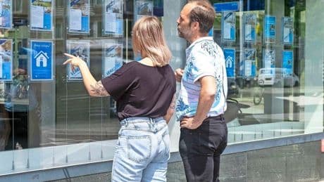 Koophuis raakt zelfs voor tweeverdieners met modaal loon buiten bereik: ’Dit heeft een enorme impact’