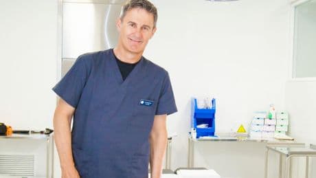 Ricardo Ruiz, dermatólogo, advierte de cuándo un lunar debe preocuparte de verdad: "La piel habla"