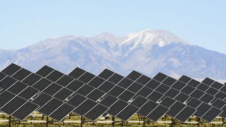 Las cancelaciones de proyectos verdes en EEUU suman 22.000 millones de dólares a junio