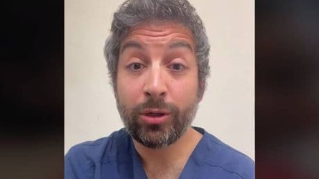 Álvaro Fernández, farmacéutico: "Los globos son responsables del 29% de los casos de asfixia en niños"