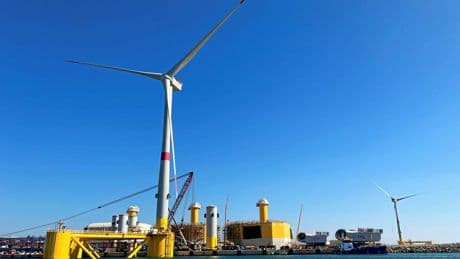 Éoliennes flottantes en Méditerranée : le défi d’un accord entre industriels, pêcheurs et défenseurs de l’environnement