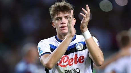 <p>Calciomercato Juve, si va in Palestra! Pressing Savona, Perin aspetta, Kostic piace ma&hellip;</p>