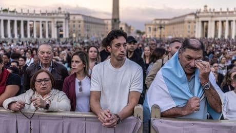 Tod von Papst Franziskus: Kardinäle legen Termin für Trauerfeiern fest