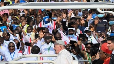 Mort du pape : les dirigeants africains saluent « l’engagement courageux » de François pour les « sans-voix »