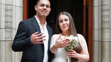 The country couples are flocking to for a fast and easy wedding