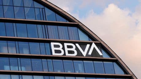BBVA busca el apoyo de los grandes inversores para seguir adelante con la opa