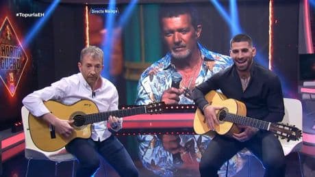 El momentazo de Topuria en &#039;El Hormiguero&#039;: vuelve a llamarse El Matador... y Antonio Banderas le sorprende con &#039;El mariachi&#039;