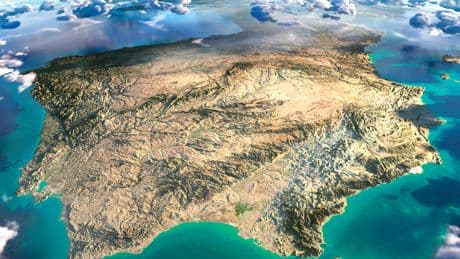 El panel de Funcas rebaja una décima su previsión de PIB de 2025 hasta el 2,4%