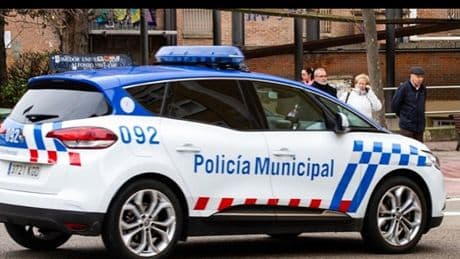 "Te voy a cortar el cuello": detenido en Valladolid por un presunto delito de violencia de género tras insultos y amenazas