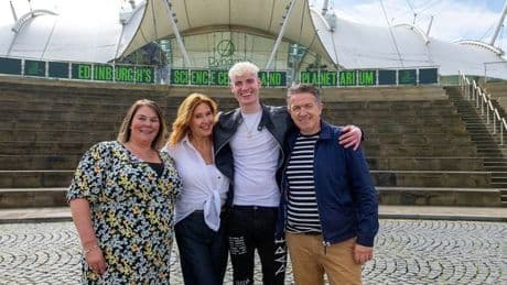 Scots mentalist Fraser Penman stuns Still Game's Isa and Tam with mind-bending stunt ahead of Fringe show