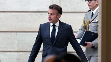 Frères musulmans en France: Macron demande de nouvelles propositions au gouvernement