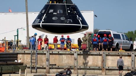 White House Plan To Kill SLS Super-Rocket Could Halt Moon Landings