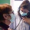 Déserts médicaux :  la solution des médecins itinérants