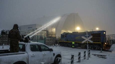 Chernobyl, l'attacco senza precedenti dei droni russi: danni da milioni di euro alla cupola del reattore nucleare