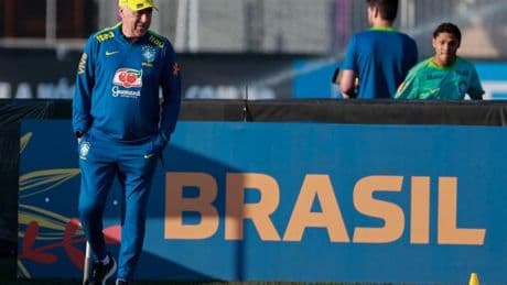 Ancelotti eleva a Casemiro a la categoría de jefe en su estreno con Brasil