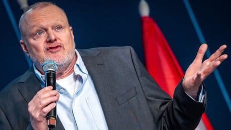 Vier TV-Shows pro Woche - Stefan Raab kehrt im XL-Paket zurück