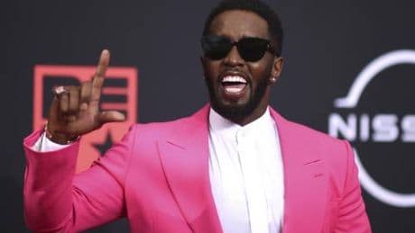 Iniziato il processo a P. Diddy, il rapper in aula con i figli. La difesa: "Vogliono fare soldi sulla sua pelle"