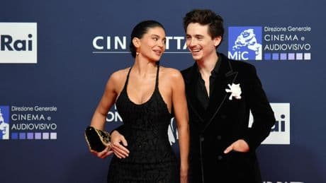 Kylie Jenner y Timothée Chalamet hacen oficial su relación