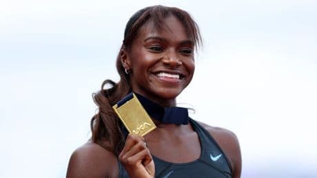 Dina Asher-Smith takes British 200m title before revealing she has quit Texas for London