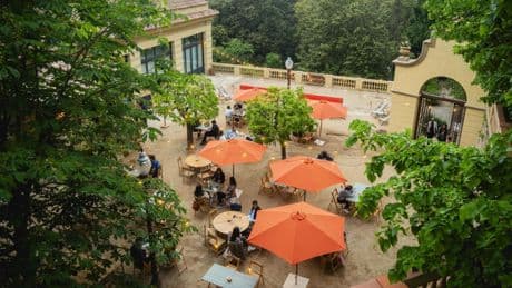 En museos, librerías, teatros… Terrazas escondidas en espacios culturales de Barcelona