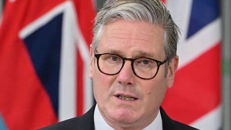 Starmer defends Chagos deal as Badenoch criticises multibillion ‘surrender tax’