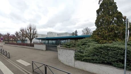 "Ils ont commencé à la tabasser": une collégienne handicapée de 13 ans frappée à Mundolsheim dans la cour