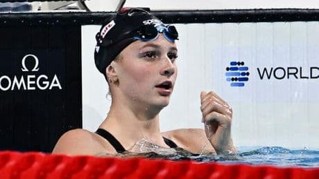 Natation : la Canadienne Summer McIntosh bat le record du monde du 400 m 4 nages