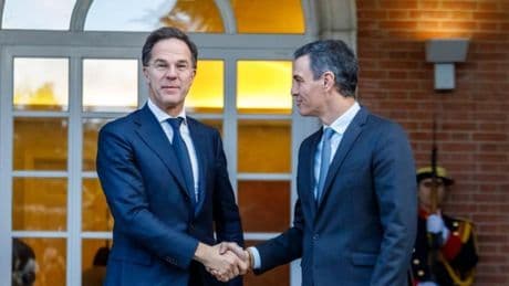 España insiste ante la OTAN en su rechazo a subir el gasto militar al 5%