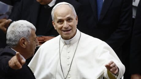 Papa Leone XIV, la battuta ai giornalisti diventa virale: «Partita a tennis? Sì ma non con Sinner»