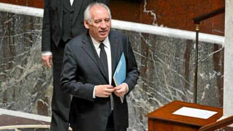 Dépenses publiques : Bayrou déjà en marche arrière face aux taxis ?