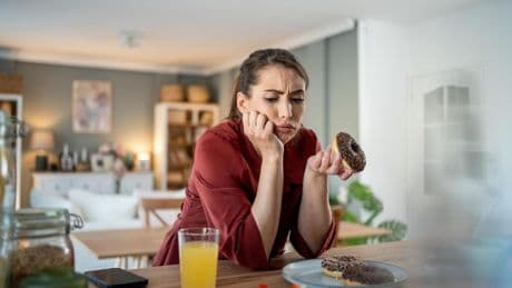 No es hambre ni falta de voluntad: la trampa invisible de muchas dietas que genera culpa y ansiedad
