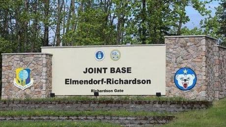 Il meeting ad Anchorage, nella base che usò Nixon a soli 90 km dalla Russia