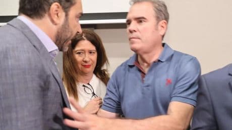 Tertulia de la Trinchera: El circo socialista y la fontanera Leire Díez