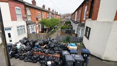 Council granted interim injunction over pickets in strike by bin workers