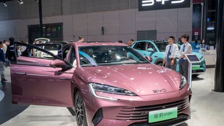 Las marcas de coches chinas se despedazan en el mercado local con ofertas imposibles y dejan en fuera de juego al resto